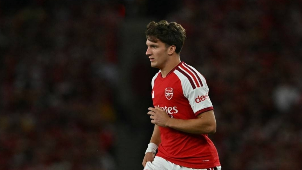 Christos Tzolis is exactly what Arsenal Need on Left Wing: Is he an Upgrade to Martinelli and Trossard?