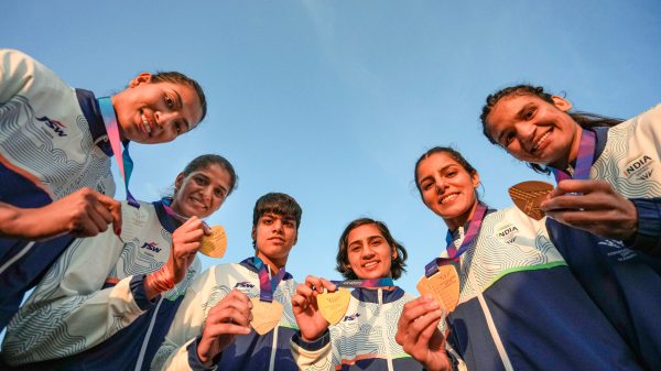 Sports News Today: India Wins Record Boxing Golds at CWG, FIFA Crisis Deepens, Tanvi Sharma Reaches Final