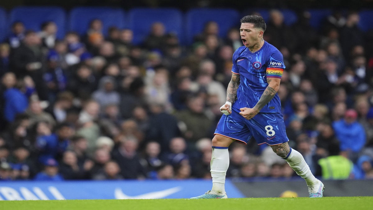 Transfer Deadline Day Round-Up Enzo set for Man City Chelsea s bid rejected Arsenal to announce four deals Transfer Deadline Day Round-Up Enzo set for Man City Chelsea s bid rejected Arsenal to announce four deals
