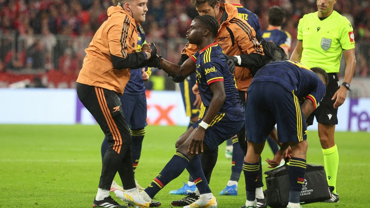 What happened to Bukayo Saka Arsenal star goes off Injured against Bayern What happened to Bukayo Saka Arsenal star goes off Injured against Bayern