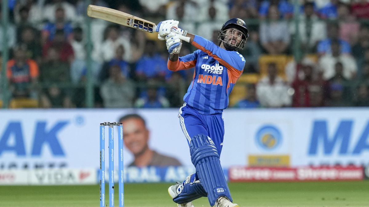 NZ vs IND 2nd T20I Tilak Varma s Unbeaten Half Century Helps India Take 2-0 Lead NZ vs IND 2nd T20I Tilak Varma s Unbeaten Half Century Helps India Take 2-0 Lead