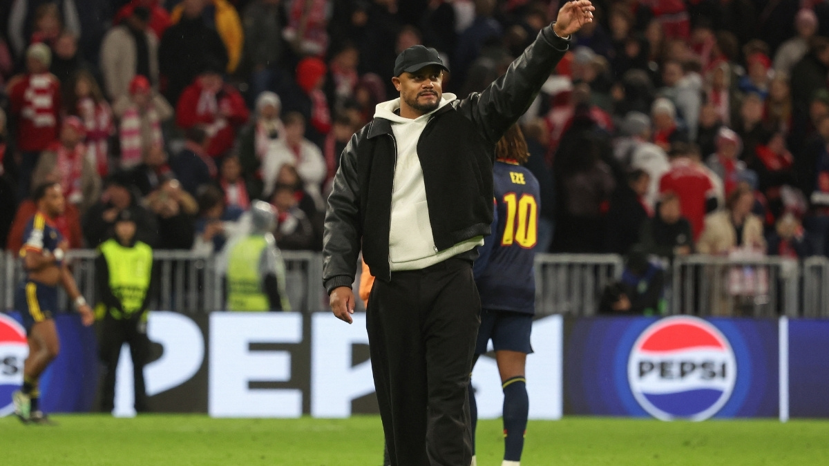 Why Is Vincent Kompany Hospitalised Bayern Munich Coach Collapses During Training Why Is Vincent Kompany Hospitalised Bayern Munich Coach Collapses During Training