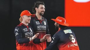 RCB ಚಾಂಪಿಯನ್‌ ಸಂಭ್ರಮಾಚರಣೆ: ಸ್ಟಾರ್ ಪ್ಲೇಯರ್‌ಗೆ ದಂಡದ ಬಿಸಿ, ಒಂದು ಪಂದ್ಯ ನಿಷೇಧ