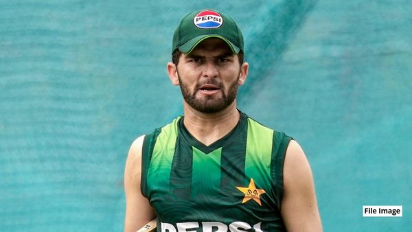 ಮೈದಾನದಲ್ಲೇ ಬಯಲಾಯ್ತು ಪಾಕ್‌ ಆಟಗಾರರ ನೀಚ ಕೃತ್ಯ: ಪಿಎಸ್‌ಎಲ್‌ನಲ್ಲಿ ಬಾಲ್ ಟ್ಯಾಂಪರಿಂಗ್ ವಿವಾದ