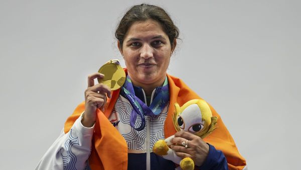 Asian Games 2026: ಸಮಾರೋಪ ಸಮಾರಂಭದಲ್ಲಿ ತ್ರಿವರ್ಣ ಧ್ವಜ ಹಿಡಿದು ಮುನ್ನಡೆಯಲಿದ್ದಾರೆ ಡಬಲ್ ಗೋಲ್ಡ್ ಮೆಡಲಿಸ್ಟ್ ನೀರು ಧಾಂಡಾ
