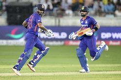 ICC T20I Team of 2022 : ಕೊಹ್ಲಿ, ಸೂರ್ಯ, ಪಾಂಡ್ಯಗೆ ಸ್ಥಾನ: ಉಳಿದಂತೆ ಸ್ಥಾನ ಪಡೆದ ಆಟಗಾರರು ICC T20I Team of 2022 : ಕೊಹ್ಲಿ, ಸೂರ್ಯ, ಪಾಂಡ್ಯಗೆ ಸ್ಥಾನ: ಉಳಿದಂತೆ ಸ್ಥಾನ ಪಡೆದ ಆಟಗಾರರು