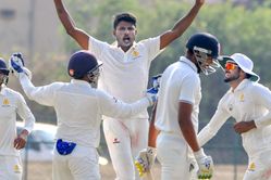 Ranji Trophy: ಜಾರ್ಖಂಡ್ ವಿರುದ್ಧ 9 ವಿಕೆಟ್‌ಗಳ ಭರ್ಜರಿ ಜಯ ಸಾಧಿಸಿದ ಕರ್ನಾಟಕ 
