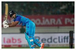 Ind vs NZ t20 series: ಭಾರತದ ಈ ಪ್ರತಿಭಾವಂತನಿಗೆ ಹೆಚ್ಚಿನ ಅವಕಾಶ ಸಿಗಲಿ ಎಂದ ಸಬಾ ಕರೀಂ Ind vs NZ t20 series: ಭಾರತದ ಈ ಪ್ರತಿಭಾವಂತನಿಗೆ ಹೆಚ್ಚಿನ ಅವಕಾಶ ಸಿಗಲಿ ಎಂದ ಸಬಾ ಕರೀಂ