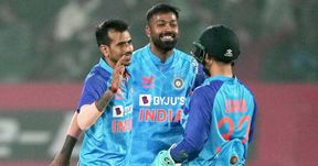 IND vs NZ: ಟಿ20 ಕ್ರಿಕೆಟ್ನಲ್ಲಿ ಭಾರತ ಪರ ಅತಿ ಹೆಚ್ಚು ವಿಕೆಟ್ ಪಡೆದ ಬೌಲರ್ ಎನಿಸಿದ ಯುಜ್ವೇಂದ್ರ ಚಾಹಲ್ IND vs NZ: ಟಿ20 ಕ್ರಿಕೆಟ್ನಲ್ಲಿ ಭಾರತ ಪರ ಅತಿ ಹೆಚ್ಚು ವಿಕೆಟ್ ಪಡೆದ ಬೌಲರ್ ಎನಿಸಿದ ಯುಜ್ವೇಂದ್ರ ಚಾಹಲ್