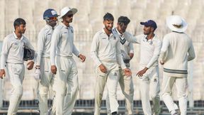 Ranji Trophy: ಜಾರ್ಖಂಡ್ ವಿರುದ್ಧ 9 ವಿಕೆಟ್ಗಳ ಭರ್ಜರಿ ಜಯ: ಸೆಮಿಫೈನಲ್ ಪ್ರವೇಶಿಸಿದ ಬೆಂಗಾಲ್ Ranji Trophy: ಜಾರ್ಖಂಡ್ ವಿರುದ್ಧ 9 ವಿಕೆಟ್ಗಳ ಭರ್ಜರಿ ಜಯ: ಸೆಮಿಫೈನಲ್ ಪ್ರವೇಶಿಸಿದ ಬೆಂಗಾಲ್
