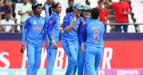 Women's T20 World Cup: ಟಿ20 ಕ್ರಿಕೆಟ್ನಲ್ಲಿ ಈ ಸಾಧನೆಗೈದ ಮೊದಲ ಭಾರತೀಯಳಾದ ದೀಪ್ತಿ ಶರ್ಮಾ! Women's T20 World Cup: ಟಿ20 ಕ್ರಿಕೆಟ್ನಲ್ಲಿ ಈ ಸಾಧನೆಗೈದ ಮೊದಲ ಭಾರತೀಯಳಾದ ದೀಪ್ತಿ ಶರ್ಮಾ!