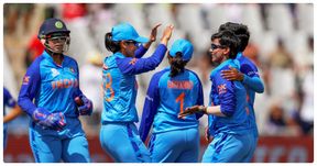 ಮಹಿಳಾ ಟಿ20 ವಿಶ್ವಕಪ್: ಚಾಂಪಿಯನ್ ಪಟ್ಟಕ್ಕೇರಲು ಭಾರತಕ್ಕೆ ಬೇಕು ಇನ್ನೆರಡು ಗೆಲುವು: ಆದರೆ ಈ 3 ಅಂಶಗಳದ್ದೇ ಕಳವಳ! ಮಹಿಳಾ ಟಿ20 ವಿಶ್ವಕಪ್: ಚಾಂಪಿಯನ್ ಪಟ್ಟಕ್ಕೇರಲು ಭಾರತಕ್ಕೆ ಬೇಕು ಇನ್ನೆರಡು ಗೆಲುವು: ಆದರೆ ಈ 3 ಅಂಶಗಳದ್ದೇ ಕಳವಳ!