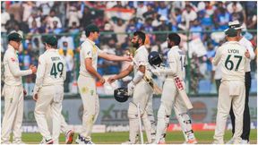 Ind vs Aus 2nd Test: ದೆಹಲಿ ಅಂಗಳದಲ್ಲಿ ಭಾರತವೇ ಸಾಮ್ರಾಟ: ರೋಹಿತ್ ಪಡೆಗೆ 6 ವಿಕೆಟ್ಗಳ ಭರ್ಜರಿ ಜಯ Ind vs Aus 2nd Test: ದೆಹಲಿ ಅಂಗಳದಲ್ಲಿ ಭಾರತವೇ ಸಾಮ್ರಾಟ: ರೋಹಿತ್ ಪಡೆಗೆ 6 ವಿಕೆಟ್ಗಳ ಭರ್ಜರಿ ಜಯ