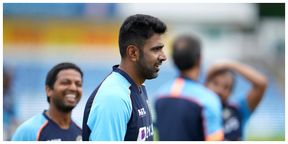 Aus vs Ind: ಆಸ್ಟ್ರೇಲಿಯಾಗೆ ಕಾಡಲಿದ್ದಾರೆ ಭಾರತದ ಬೌಲರ್ಗಳು: ಸಬಾ ಕರೀಮ್ ಎಚ್ಚರಿಕೆ Aus vs Ind: ಆಸ್ಟ್ರೇಲಿಯಾಗೆ ಕಾಡಲಿದ್ದಾರೆ ಭಾರತದ ಬೌಲರ್ಗಳು: ಸಬಾ ಕರೀಮ್ ಎಚ್ಚರಿಕೆ
