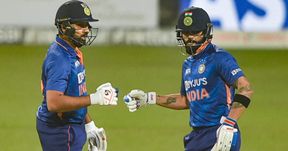 IND vs AUS ODI Series: ಆಸ್ಟ್ರೇಲಿಯಾ ವಿರುದ್ಧ ಕೊಹ್ಲಿ- ರೋಹಿತ್ ಪ್ರದರ್ಶನ ಹೇಗಿದೆ? ಇಲ್ಲಿದೆ ಒಂದು ನೋಟ IND vs AUS ODI Series: ಆಸ್ಟ್ರೇಲಿಯಾ ವಿರುದ್ಧ ಕೊಹ್ಲಿ- ರೋಹಿತ್ ಪ್ರದರ್ಶನ ಹೇಗಿದೆ? ಇಲ್ಲಿದೆ ಒಂದು ನೋಟ