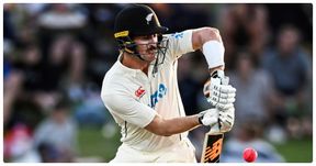 Eng vs NZ 1st Test: ಟಾಮ್ ಬ್ಲಂಡೆಲ್ ಭರ್ಜರಿ ಶತಕ: ಮೊದಲ ಇನ್ನಿಂಗ್ಸ್ನಲ್ಲಿ ಕಿವೀಸ್ಗೆ ಅಲ್ಪ ಹಿನ್ನೆಡೆ Eng vs NZ 1st Test: ಟಾಮ್ ಬ್ಲಂಡೆಲ್ ಭರ್ಜರಿ ಶತಕ: ಮೊದಲ ಇನ್ನಿಂಗ್ಸ್ನಲ್ಲಿ ಕಿವೀಸ್ಗೆ ಅಲ್ಪ ಹಿನ್ನೆಡೆ