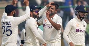IND vs AUS 2nd Test: ಪ್ರಥಮ ದರ್ಜೆ ಕ್ರಿಕೆಟ್ನಲ್ಲಿ ಈ ಸಾಧನೆ ಮಾಡಿದ 5ನೇ ಭಾರತೀಯ ರವಿಚಂದ್ರನ್ ಅಶ್ವಿನ್ IND vs AUS 2nd Test: ಪ್ರಥಮ ದರ್ಜೆ ಕ್ರಿಕೆಟ್ನಲ್ಲಿ ಈ ಸಾಧನೆ ಮಾಡಿದ 5ನೇ ಭಾರತೀಯ ರವಿಚಂದ್ರನ್ ಅಶ್ವಿನ್
