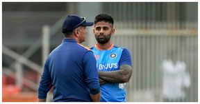 ಭಾರತ vs ನ್ಯೂಜಿಲೆಂಡ್: ನಿರ್ಣಾಯಕ ಟಿ20 ಪಂದ್ಯಕ್ಕೆ ಅಡ್ಡಿಯಾಗಲಿದೆಯಾ ಮಳೆ? ಭಾರತ vs ನ್ಯೂಜಿಲೆಂಡ್: ನಿರ್ಣಾಯಕ ಟಿ20 ಪಂದ್ಯಕ್ಕೆ ಅಡ್ಡಿಯಾಗಲಿದೆಯಾ ಮಳೆ?