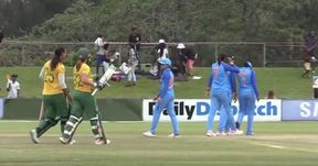 IND-W vs SA-W T20 Tri-series Final: ಭಾರತ ವನಿತೆಯರ ವಿರುದ್ಧ ದಕ್ಷಿಣ ಆಫ್ರಿಕಾಗೆ ಜಯ IND-W vs SA-W T20 Tri-series Final: ಭಾರತ ವನಿತೆಯರ ವಿರುದ್ಧ ದಕ್ಷಿಣ ಆಫ್ರಿಕಾಗೆ ಜಯ