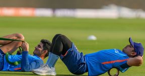 IND vs AUS 1st ODI: ಭಾರತದ ಇನ್ನಿಂಗ್ಸ್ ಆರಂಭಿಕರನ್ನು ಹೆಸರಿಸಿದ ನಾಯಕ ಹಾರ್ದಿಕ್ ಪಾಂಡ್ಯ IND vs AUS 1st ODI: ಭಾರತದ ಇನ್ನಿಂಗ್ಸ್ ಆರಂಭಿಕರನ್ನು ಹೆಸರಿಸಿದ ನಾಯಕ ಹಾರ್ದಿಕ್ ಪಾಂಡ್ಯ