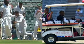 SA vs WI 2nd Test: ವಿಕೆಟ್ ಪಡೆದ ಸಂಭ್ರಮಾಚರಣೆಯಲ್ಲಿ ಗಾಯಗೊಂಡು ಸ್ಟ್ರೆಚರ್ನಲ್ಲಿ ಹೋದ ಕೇಶವ್ ಮಹಾರಾಜ್ SA vs WI 2nd Test: ವಿಕೆಟ್ ಪಡೆದ ಸಂಭ್ರಮಾಚರಣೆಯಲ್ಲಿ ಗಾಯಗೊಂಡು ಸ್ಟ್ರೆಚರ್ನಲ್ಲಿ ಹೋದ ಕೇಶವ್ ಮಹಾರಾಜ್