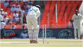  Ind Vs Aus 4th Test: ಶಮಿ ಬೌಲಿಂಗ್‌ನಲ್ಲಿ ಹ್ಯಾಂಡ್ಸ್‌ಕಾಂಬ್‌ ಕ್ಲೀನ್‌ ಬೌಲ್ಡ್‌: ಉರುಳಿಹೋದ ವಿಕೆಟ್ 