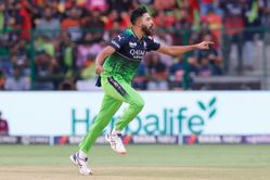 RCB vs RR : ಪಂದ್ಯದ ವೇಳೆ ಮಹಿಪಾಲ್ ಲೊಮ್ರೋರ್ ಮೇಲೆ ಕಿರುಚಾಡಿದ್ದ ಸಿರಾಜ್  ನಂತರ ಮಾಡಿದ್ದೇನು?