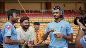 RCB vs DC: ಚಿನ್ನಸ್ವಾಮಿ ಕ್ರೀಡಾಂಗಣದಲ್ಲಿ ರಿಷಭ್ ಪಂತ್: ಡಿಸಿ ಆಟಗಾರರಿಗೆ ಹುಮ್ಮಸ್ಸು ತುಂಬಿದ ಕ್ರಿಕೆಟಿಗ RCB vs DC: ಚಿನ್ನಸ್ವಾಮಿ ಕ್ರೀಡಾಂಗಣದಲ್ಲಿ ರಿಷಭ್ ಪಂತ್: ಡಿಸಿ ಆಟಗಾರರಿಗೆ ಹುಮ್ಮಸ್ಸು ತುಂಬಿದ ಕ್ರಿಕೆಟಿಗ