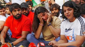 ನಡುರಾತ್ರಿ ಗೃಹಸಚಿವರೊಂದಿಗೆ ರೆಸ್ಲರ್ಗಳ ಸಭೆ: ನಿರೀಕ್ಷಿಸಿದ ಪ್ರತಿಕ್ರಿಯೆ ಸಿಕ್ಕಿಲ್ಲ ಎಂದ ಪ್ರತಿಭಟನಾನಿರತರು! ನಡುರಾತ್ರಿ ಗೃಹಸಚಿವರೊಂದಿಗೆ ರೆಸ್ಲರ್ಗಳ ಸಭೆ: ನಿರೀಕ್ಷಿಸಿದ ಪ್ರತಿಕ್ರಿಯೆ ಸಿಕ್ಕಿಲ್ಲ ಎಂದ ಪ್ರತಿಭಟನಾನಿರತರು!