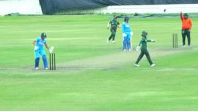 INDW vs BANW: 3ನೇ ಏಕದಿನ ಪಂದ್ಯ ರೋಚಕ ಟೈನಲ್ಲಿ ಅಂತ್ಯ; ಅಂಪೈರ್ ತೀರ್ಪು ಟೀಕಿಸಿದ ಹರ್ಮನ್ಪ್ರೀತ್ ಕೌರ್ INDW vs BANW: 3ನೇ ಏಕದಿನ ಪಂದ್ಯ ರೋಚಕ ಟೈನಲ್ಲಿ ಅಂತ್ಯ; ಅಂಪೈರ್ ತೀರ್ಪು ಟೀಕಿಸಿದ ಹರ್ಮನ್ಪ್ರೀತ್ ಕೌರ್