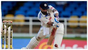 Virat Kohli Enter Elite Top 5: ಮತ್ತೊಂದು ಬೃಹತ್ ಮೈಲುಗಲ್ಲು ದಾಟಿದ ಕೊಹ್ಲಿ: ದಿಗ್ಗಜನನ್ನು ಹಿಂದಿಕ್ಕಿ 'ಟಾಪ್ 5'ಗೆ ಸೇರ್ಪಡೆ Virat Kohli Enter Elite Top 5: ಮತ್ತೊಂದು ಬೃಹತ್ ಮೈಲುಗಲ್ಲು ದಾಟಿದ ಕೊಹ್ಲಿ: ದಿಗ್ಗಜನನ್ನು ಹಿಂದಿಕ್ಕಿ 'ಟಾಪ್ 5'ಗೆ ಸೇರ್ಪಡೆ