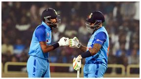Ind vs WI: ಇಂದಿನಿಂದ ಟಿ20 ಸರಣಿ ಆರಂಭ; ಅನುಭವಿಗಳ ಗೈರಲ್ಲಿ ಯುವಕರಿಗೆ ಅದ್ಭುತ ಅವಕಾಶ Ind vs WI: ಇಂದಿನಿಂದ ಟಿ20 ಸರಣಿ ಆರಂಭ; ಅನುಭವಿಗಳ ಗೈರಲ್ಲಿ ಯುವಕರಿಗೆ ಅದ್ಭುತ ಅವಕಾಶ