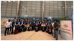 ಏಷ್ಯನ್ ಗೇಮ್ಸ್: ಮತ್ತೊಂದು ಚಿನ್ನದ ಪದಕ ಗೆಲ್ಲಲು ಚೀನಾಗೆ ಹಾರಿದ ಭಾರತ ತಂಡ! ಏಷ್ಯನ್ ಗೇಮ್ಸ್: ಮತ್ತೊಂದು ಚಿನ್ನದ ಪದಕ ಗೆಲ್ಲಲು ಚೀನಾಗೆ ಹಾರಿದ ಭಾರತ ತಂಡ!