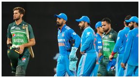 Ind vs Pak: ಪಾಕ್ ಮಣಿಸಲು ಬಲಿಷ್ಠ ಆಡುವ ಬಳಗ ಸಿದ್ಧ: ಭಾರತ ತಂಡದಿಂದ ಹೊರಬೀಳುವ 4 ಆಟಗಾರರು ಇವರೇ! Ind vs Pak: ಪಾಕ್ ಮಣಿಸಲು ಬಲಿಷ್ಠ ಆಡುವ ಬಳಗ ಸಿದ್ಧ: ಭಾರತ ತಂಡದಿಂದ ಹೊರಬೀಳುವ 4 ಆಟಗಾರರು ಇವರೇ!