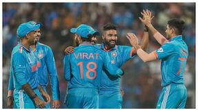 ಲಂಕಾಗೆ ಮತ್ತೆ ಸಿರಾಜ್, ಶಮಿ ಶಾಕ್: ಮೊದಲ 10 ಓವರ್‌ನಲ್ಲಿಯೇ 6 ವಿಕೆಟ್ ಕಿತ್ತ ಭಾರತ