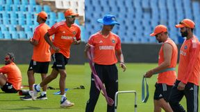 IND vs SA 1st Test: ನಂ.1 ಟೆಸ್ಟ್ ಬೌಲರ್ ಹೊರಗಿಟ್ಟು ಭಾರತದ ಆಡುವ 11ರ ಬಳಗ ಹೆಸರಿಸಿದ ಮಂಜ್ರೇಕರ್! IND vs SA 1st Test: ನಂ.1 ಟೆಸ್ಟ್ ಬೌಲರ್ ಹೊರಗಿಟ್ಟು ಭಾರತದ ಆಡುವ 11ರ ಬಳಗ ಹೆಸರಿಸಿದ ಮಂಜ್ರೇಕರ್!