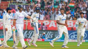 IND vs ENG: ಟೆಸ್ಟ್ ಕ್ರಿಕೆಟ್ನಲ್ಲಿ ಅನಿಲ್ ಕುಂಬ್ಳೆ ಹಿಂದಿಕ್ಕಲು ತುದಿಗಾಲಲ್ಲಿ ನಿಂತಿರುವ ಅಶ್ವಿನ್ IND vs ENG: ಟೆಸ್ಟ್ ಕ್ರಿಕೆಟ್ನಲ್ಲಿ ಅನಿಲ್ ಕುಂಬ್ಳೆ ಹಿಂದಿಕ್ಕಲು ತುದಿಗಾಲಲ್ಲಿ ನಿಂತಿರುವ ಅಶ್ವಿನ್