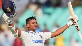 Yashasvi Jaiswal:ಇಂಗ್ಲೆಂಡ್ ತಂತ್ರದಂತೆ ಬ್ಯಾಟ್ ಮಾಡಿದ ಯಶಸ್ವಿ ಜೈಸ್ವಾಲ್: ರಾಜ್ಕೋಟ್ನಲ್ಲಿ ರಾಜನಂತೆ ಮೆರೆದ ಭಾರತ Yashasvi Jaiswal:ಇಂಗ್ಲೆಂಡ್ ತಂತ್ರದಂತೆ ಬ್ಯಾಟ್ ಮಾಡಿದ ಯಶಸ್ವಿ ಜೈಸ್ವಾಲ್: ರಾಜ್ಕೋಟ್ನಲ್ಲಿ ರಾಜನಂತೆ ಮೆರೆದ ಭಾರತ