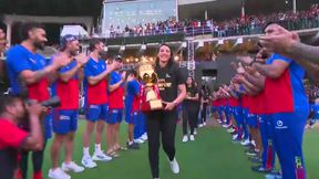RCB Unbox Event: ಆರ್ಸಿಬಿ ಪುರುಷರ ತಂಡದಿಂದ ಗೌರವ ಸ್ವೀಕರಿಸಿದ ಸ್ಮೃತಿ ಮಂಧಾನ ಪಡೆ RCB Unbox Event: ಆರ್ಸಿಬಿ ಪುರುಷರ ತಂಡದಿಂದ ಗೌರವ ಸ್ವೀಕರಿಸಿದ ಸ್ಮೃತಿ ಮಂಧಾನ ಪಡೆ