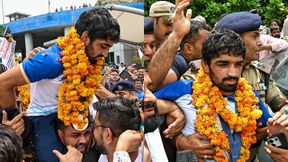  Aman Sehrawat: ತವರಿಗೆ ಮರಳಿದ ಅಮನ್ ಸೆಹ್ರಾವತ್‌ಗೆ ಆತ್ಮೀಯ ಸ್ವಾಗತ; ಫೋಟೋಗೆ ಮುಗಿಬಿದ್ದ ಸಿಬ್ಬಂದಿ