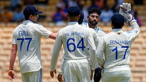 IND vs BAN 1st Test: ಪಂದ್ಯದ ಮಧ್ಯದಲ್ಲೇ RCB ವೇಗಿಗೆ ಕ್ಷಮೆ ಕೇಳಿದ ರಿಷಭ್ ಪಂತ್ IND vs BAN 1st Test: ಪಂದ್ಯದ ಮಧ್ಯದಲ್ಲೇ RCB ವೇಗಿಗೆ ಕ್ಷಮೆ ಕೇಳಿದ ರಿಷಭ್ ಪಂತ್
