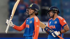 ICC Women's T20 World Cup: ಸ್ಮೃತಿ, ಹರ್ಮನ್ ಅರ್ಧಶತಕದ ಸೊಬಗು ICC Women's T20 World Cup: ಸ್ಮೃತಿ, ಹರ್ಮನ್ ಅರ್ಧಶತಕದ ಸೊಬಗು