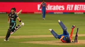 Women's T20 World Cup 2024: ವಿವಾದಾತ್ಮಕ ಅಂಪೈರ್ ನಿರ್ಧಾರದಿಂದ ಹರ್ಮನ್ಪ್ರೀತ್ ಪಡೆಗೆ ಆನ್ಯಾಯ Women's T20 World Cup 2024: ವಿವಾದಾತ್ಮಕ ಅಂಪೈರ್ ನಿರ್ಧಾರದಿಂದ ಹರ್ಮನ್ಪ್ರೀತ್ ಪಡೆಗೆ ಆನ್ಯಾಯ