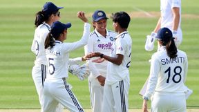 Lord's Test: ಕ್ರಾಂತಿ ಗೌಂಡಗೆ ಐದು ವಿಕೆಟ್: ಜೂಲನ್ ಗೋಸ್ವಾಮಿ ದಾಖಲೆ ಬ್ರೇಕ್ Lord's Test: ಕ್ರಾಂತಿ ಗೌಂಡಗೆ ಐದು ವಿಕೆಟ್: ಜೂಲನ್ ಗೋಸ್ವಾಮಿ ದಾಖಲೆ ಬ್ರೇಕ್