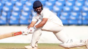 Karun Nair: ಕರುಣ್‌ ನಾಯರ್‌ಗೆ ಸಿಗುತ್ತಾ ಶುಭ ಸುದ್ದಿ? ಇಂಗ್ಲೆಂಡ್‌ ಫ್ಲೈಟ್ ಹತ್ತುತ್ತಾರಾ?