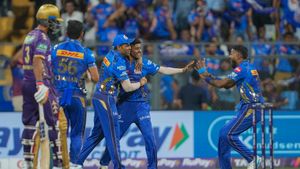 IPL 2025: ಮುಂಬೈ ಸಂಘಟಿತ ಬೌಲಿಂಗ್ ದಾಳಿಗೆ ತತ್ತರಿಸಿದ ಕೆಕೆಆರ್ 