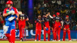 IPL 2025: ಕ್ಯಾಪಿಟಲ್ಸ್ ಲೆಕ್ಕ ಚುಕ್ತಾ ಮಾಡಿದ ಆರ್‌ಸಿಬಿ; ಡೆಲ್ಲಿಗೆ ವಿರಾಟ್ ಸುಲ್ತಾನ 