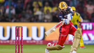  Virat Kohli: ವಿರಾಟ್ ಚೆನ್ನೈ ವಿರುದ್ಧ ಆರ್ಭಟ: ಇಲ್ಲಿದೆ ಕೊಹ್ಲಿ ನಿರ್ಮಿಸಿದ ದಾಖಲೆಗಳ ಪಟ್ಟಿ 