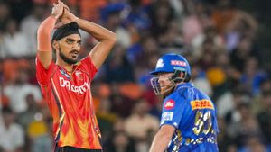  PBKS vs MI Qualifier 2: ಪಂಜಾಬ್‌ಗೆ 204 ರನ್‌ ಗುರಿ ನೀಡಿದ ಮುಂಬೈ 