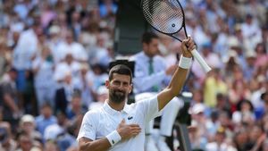 Novak Djokovic: ವಿಂಬಲ್ಡನ್‌ ಟೂರ್ನಿಯಲ್ಲಿ 100ನೇ ಗೆಲುವು ದಾಖಲಿಸಿದ ನೋವಾಕ್ 